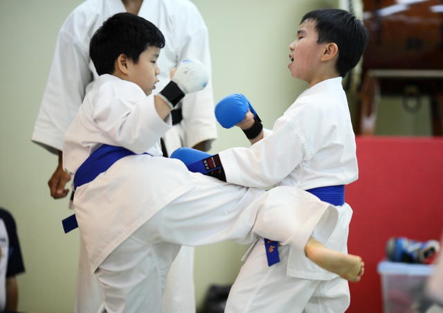 2009-10-11-Karate test 122 resize