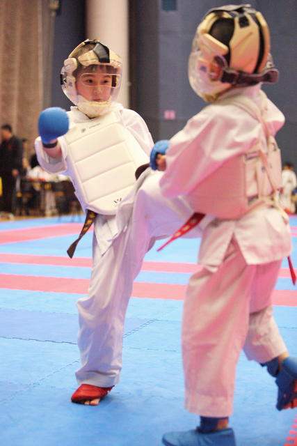 2012-04-28-Karate Contest042