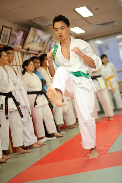 2012-03-11-Karate test 265 resized